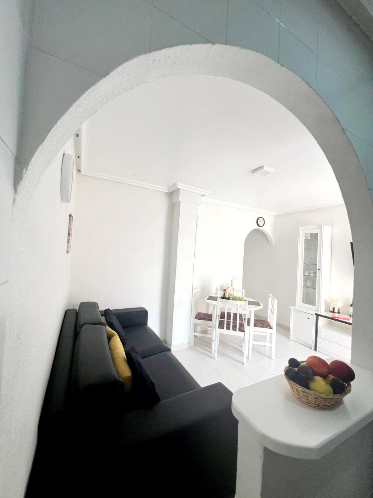Holiday Apartment Torrevieja Exteriör bild